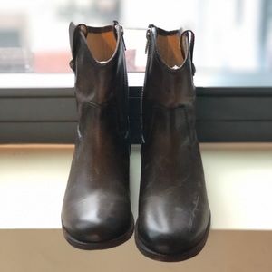 ✨FRYE✨| Short Women’s Boots